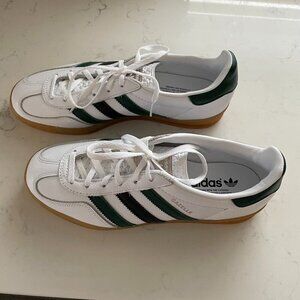 Adidas Gazelle Lace Up Lo Cut Signature 3 Stripe Sneakers Wht Grn Blk Sz 9 NWOT
